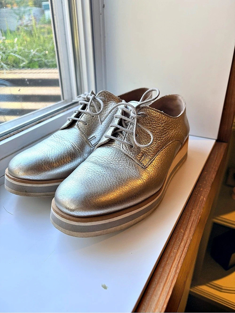 Metallic Platform Lace-Up Shoes